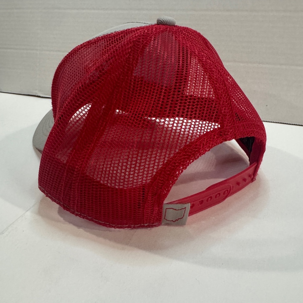 North High Brewery pre-owned SnapBack trucker style hat. - Picture 2 of 4